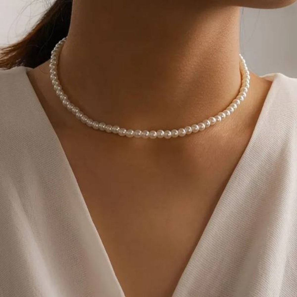 NEW White Elegant Timeless Pearl Beaded Necklace Versatile Classic Single Layer